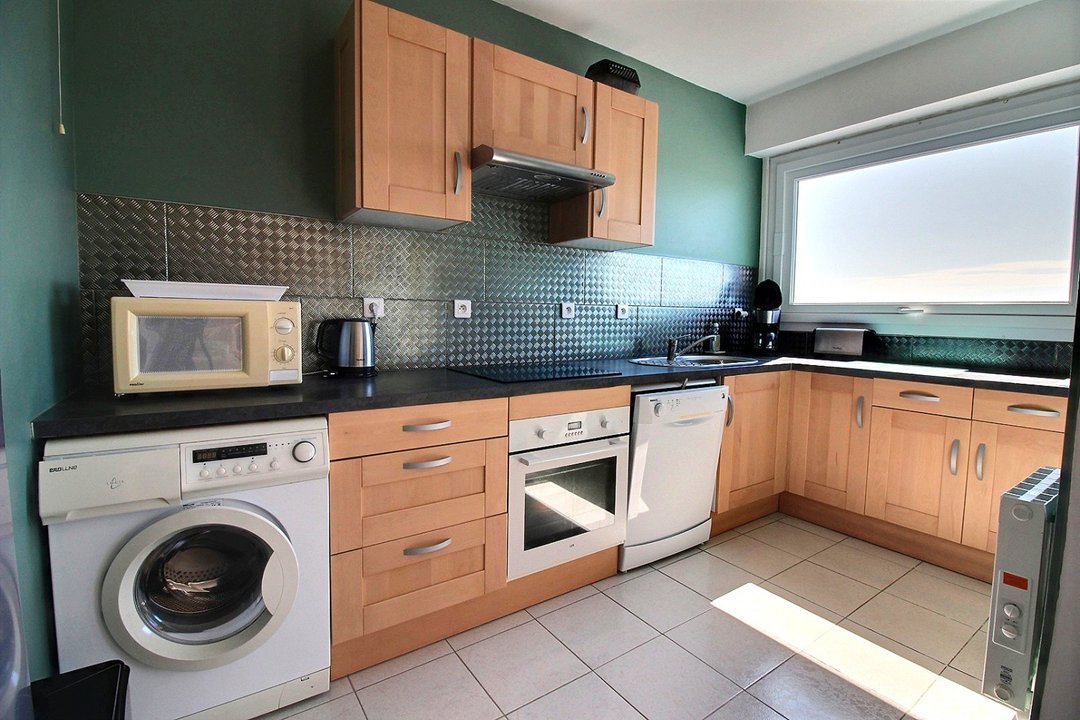 /picture/helios/116215201/EMERAUDE B7/2_2025-12-18CET00h00-13.jpg